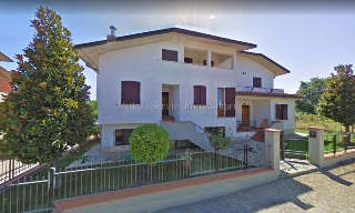 zoom immagine (Bifamiliare 455 mq, soggiorno, 6 camere, zona Montepulciano Stazione)