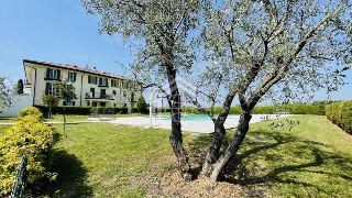 zoom immagine (Villa 165 mq, soggiorno, 3 camere, zona Rivoltella del Garda)