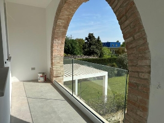 zoom immagine (Appartamento 202 mq, più di 3 camere, zona Cervarese Santa Croce - Centro)