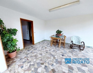 zoom immagine (Casa singola 255 mq, soggiorno, 4 camere, zona San Giuseppe)