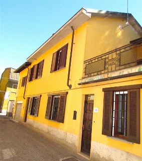 zoom immagine (Casa singola 185 mq, soggiorno, 3 camere, zona Garlasco - Centro)