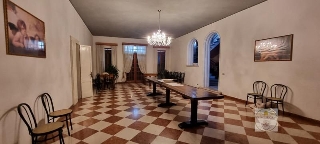 zoom immagine (Villa 800 mq, soggiorno, 6 camere, zona Arquà Petrarca)